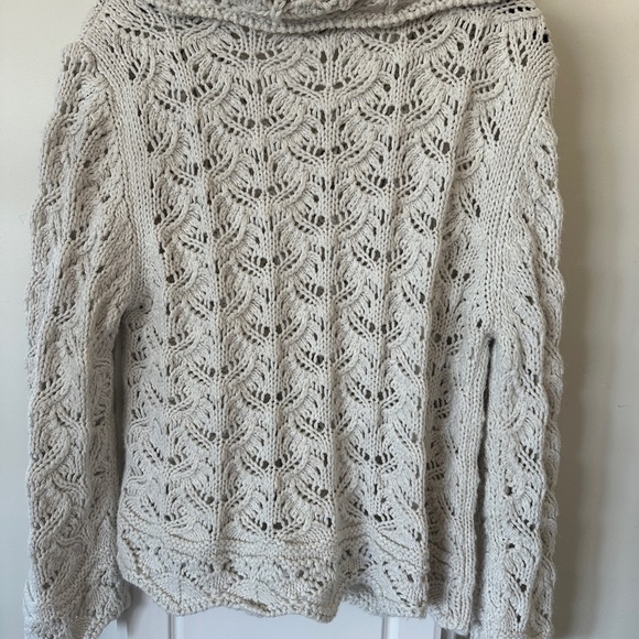 Zara sweater - Picture 2 of 12